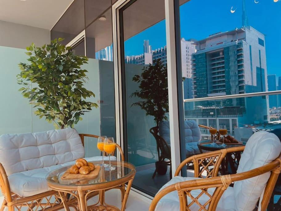 Vera Residences By Damac I 1Br Luxury Aparthotel Dubai Exteriör bild